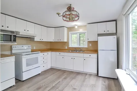 1011 Harmony Lane Private Bracebridge ON P1L 1W9