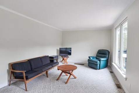 1011 Harmony Lane Private Bracebridge ON P1L 1W9