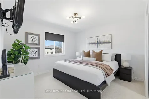 32 Laughland Lane Guelph ON N1L 0C9