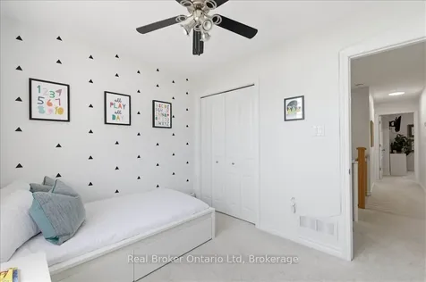 32 Laughland Lane Guelph ON N1L 0C9