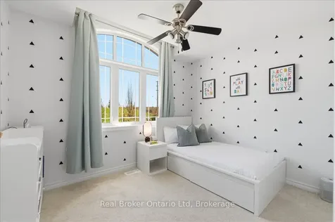32 Laughland Lane Guelph ON N1L 0C9