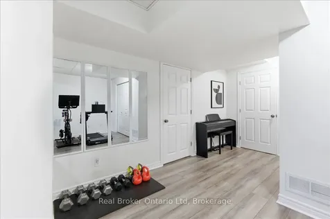32 Laughland Lane Guelph ON N1L 0C9