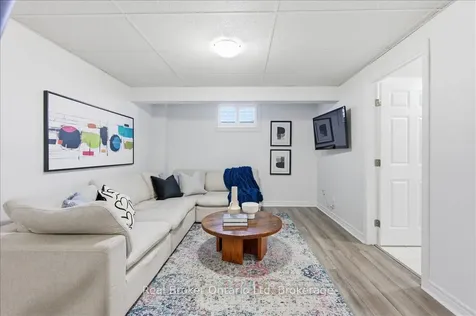 32 Laughland Lane Guelph ON N1L 0C9
