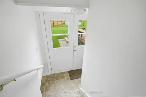 17 Jasmin Crescent St. Catharines ON L2T 2B9