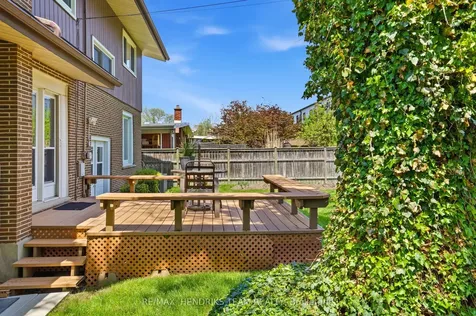 17 Jasmin Crescent St. Catharines ON L2T 2B9
