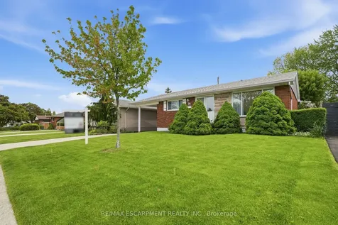 34 Beaconsfield Drive Hamilton ON L8T 2W9