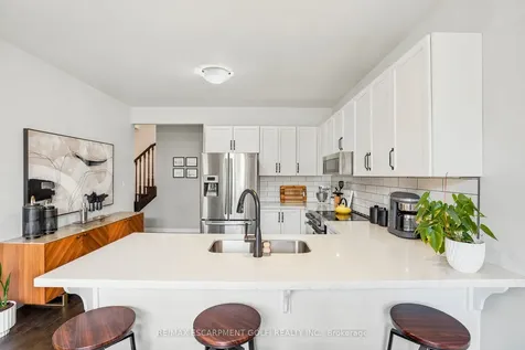 49 Narbonne Crescent Hamilton ON L8J 0J7