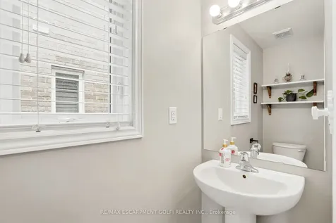 49 Narbonne Crescent Hamilton ON L8J 0J7