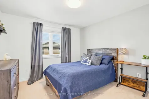 49 Narbonne Crescent Hamilton ON L8J 0J7