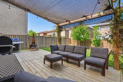 49 Narbonne Crescent Hamilton ON L8J 0J7