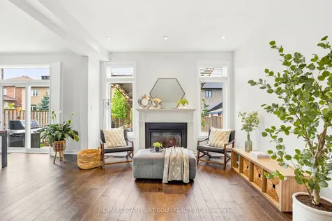 49 Narbonne Crescent Hamilton ON L8J 0J7