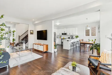 49 Narbonne Crescent Hamilton ON L8J 0J7