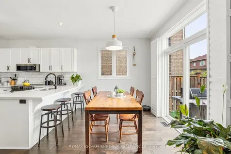 49 Narbonne Crescent Hamilton ON L8J 0J7