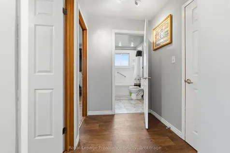 85 Nicholas Street Quinte West ON K8V 4H7