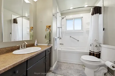 85 Nicholas Street Quinte West ON K8V 4H7