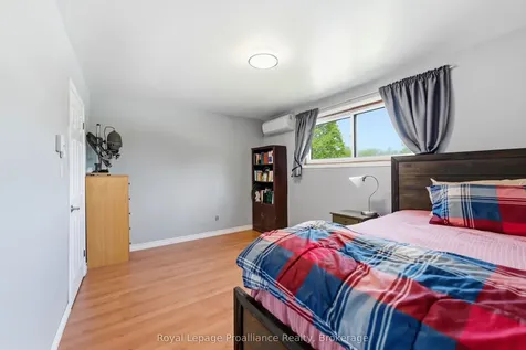 85 Nicholas Street Quinte West ON K8V 4H7