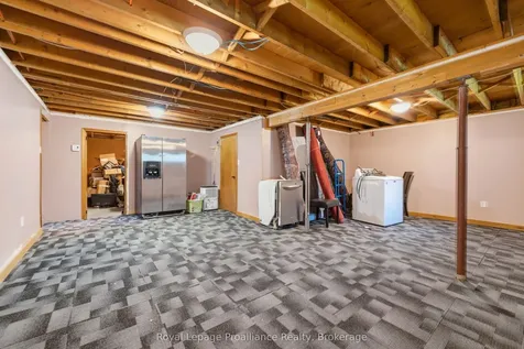 85 Nicholas Street Quinte West ON K8V 4H7