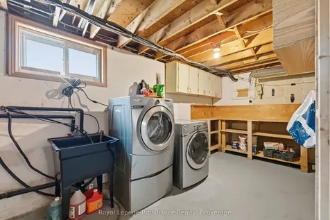 85 Nicholas Street Quinte West ON K8V 4H7