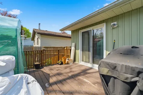 85 Nicholas Street Quinte West ON K8V 4H7