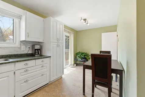 85 Nicholas Street Quinte West ON K8V 4H7