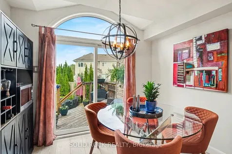 2064 Dunollie Crescent Kanata ON K2W 1H6