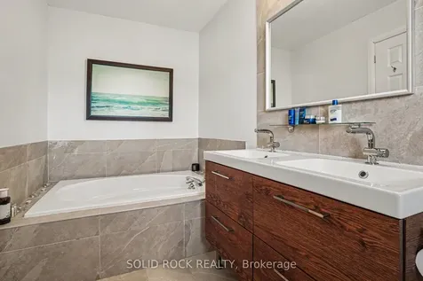 2064 Dunollie Crescent Kanata ON K2W 1H6