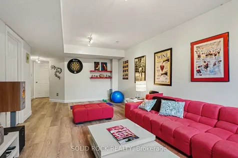 2064 Dunollie Crescent Kanata ON K2W 1H6