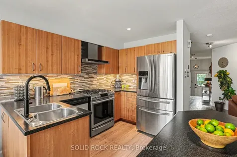 2064 Dunollie Crescent Kanata ON K2W 1H6
