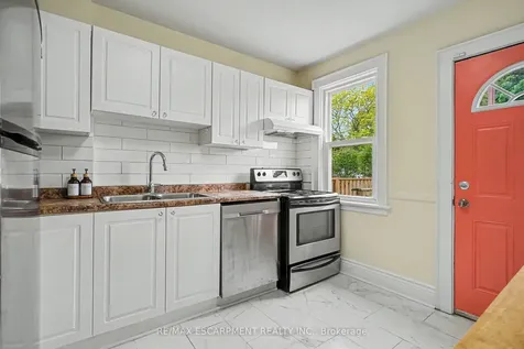 30 Province Street S Hamilton ON L8K 2K6