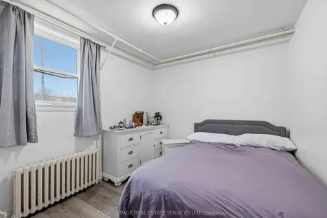 1028 Johnson Street Kingston ON K7M 2N4