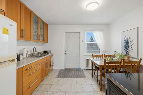 1028 Johnson Street Kingston ON K7M 2N4