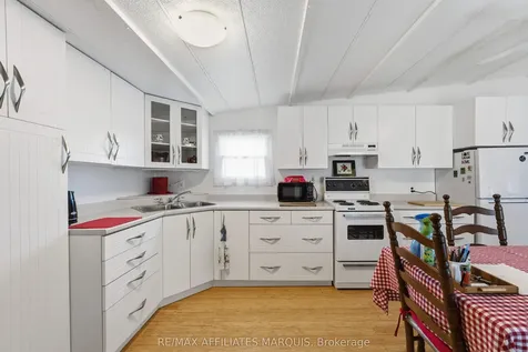 96 Worthington Way Kingston ON K7K 5C6