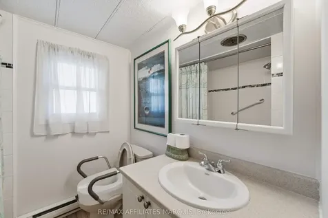96 Worthington Way Kingston ON K7K 5C6
