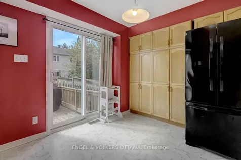 88 Kincardine Drive Kanata ON K2V 1B2