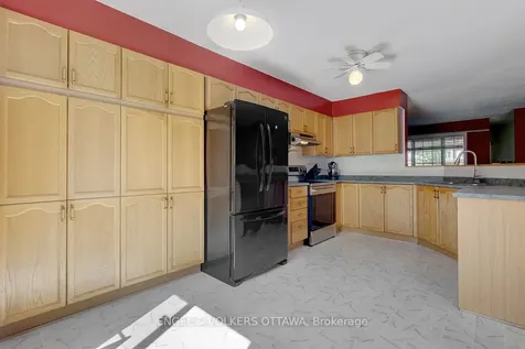 88 Kincardine Drive Kanata ON K2V 1B2