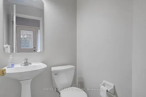88 Kincardine Drive Kanata ON K2V 1B2