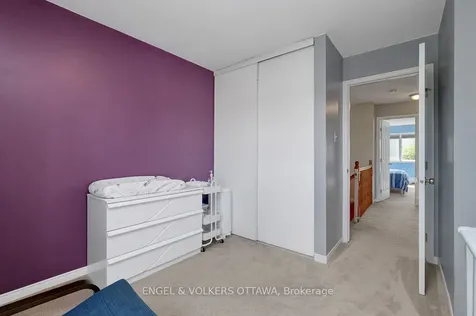 88 Kincardine Drive Kanata ON K2V 1B2