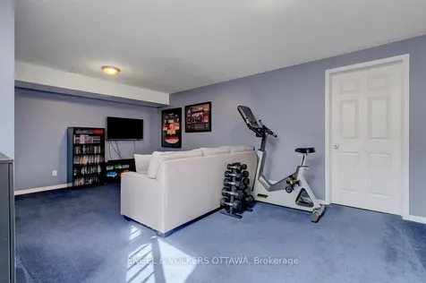 88 Kincardine Drive Kanata ON K2V 1B2