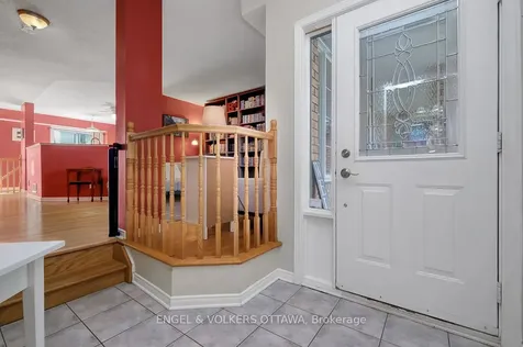88 Kincardine Drive Kanata ON K2V 1B2