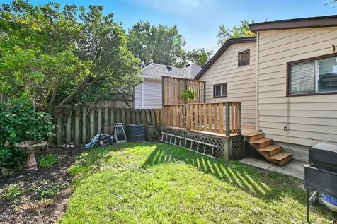 52 Wiley Street St. Catharines ON L2R 4G2