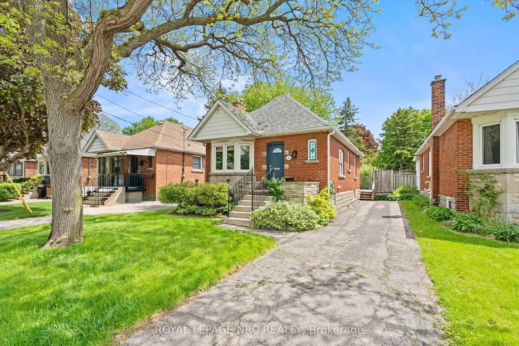 81 Belvidere Avenue Hamilton ON L9A 3B6