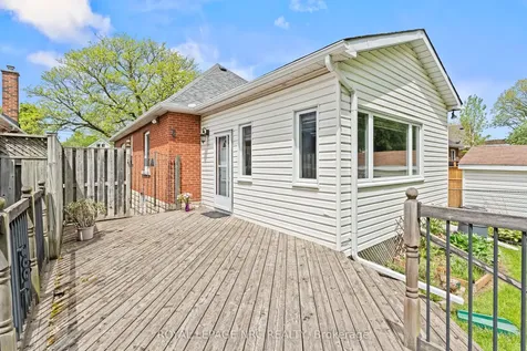 81 Belvidere Avenue Hamilton ON L9A 3B6