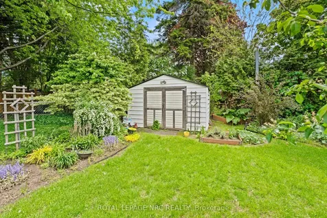 81 Belvidere Avenue Hamilton ON L9A 3B6