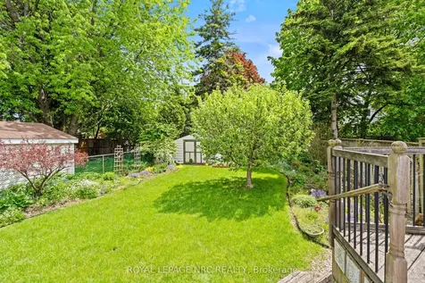 81 Belvidere Avenue Hamilton ON L9A 3B6