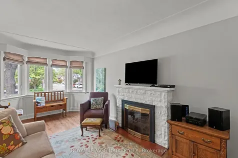 81 Belvidere Avenue Hamilton ON L9A 3B6