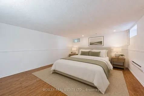 5039 Valley Way Niagara Falls ON L2E 1W8