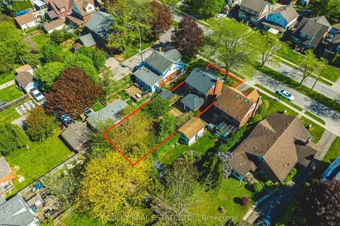5039 Valley Way Niagara Falls ON L2E 1W8