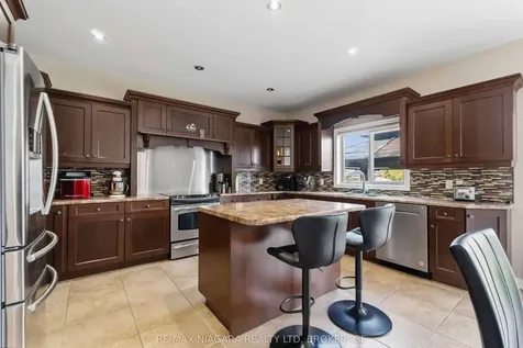6875 Parkside Road Niagara Falls ON L2H 3N1