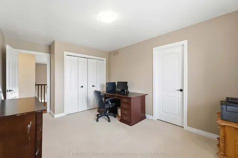 6875 Parkside Road Niagara Falls ON L2H 3N1