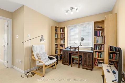 372 Kingbrook Drive Kanata ON K2M 0G2